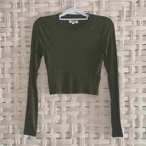 Madewell Fine Ribbed Crop Crewneck Long-Sleeve Tee — Olive — Small